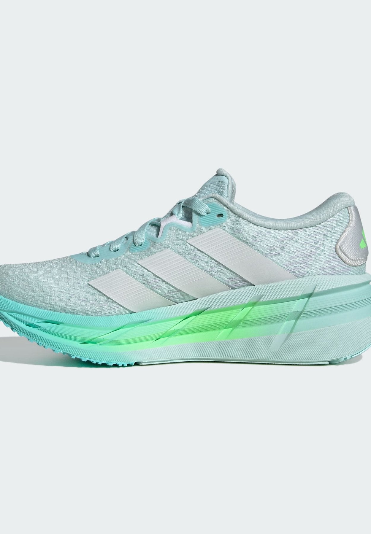 - Obuwie do biegania treningowe