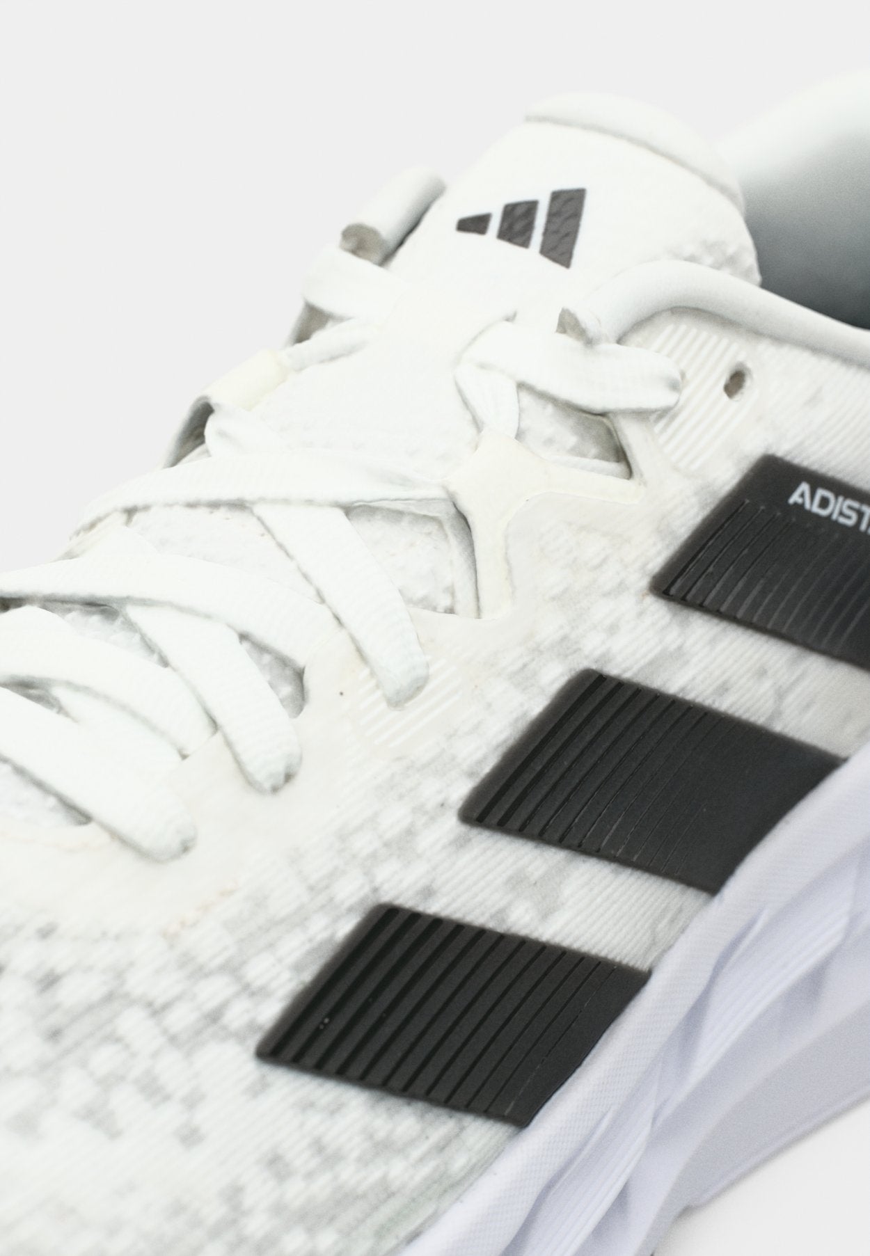 - Obuwie do biegania treningowe