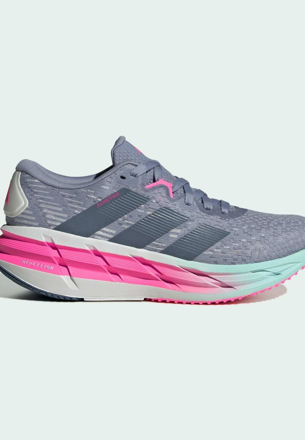 - Obuwie do biegania treningowe