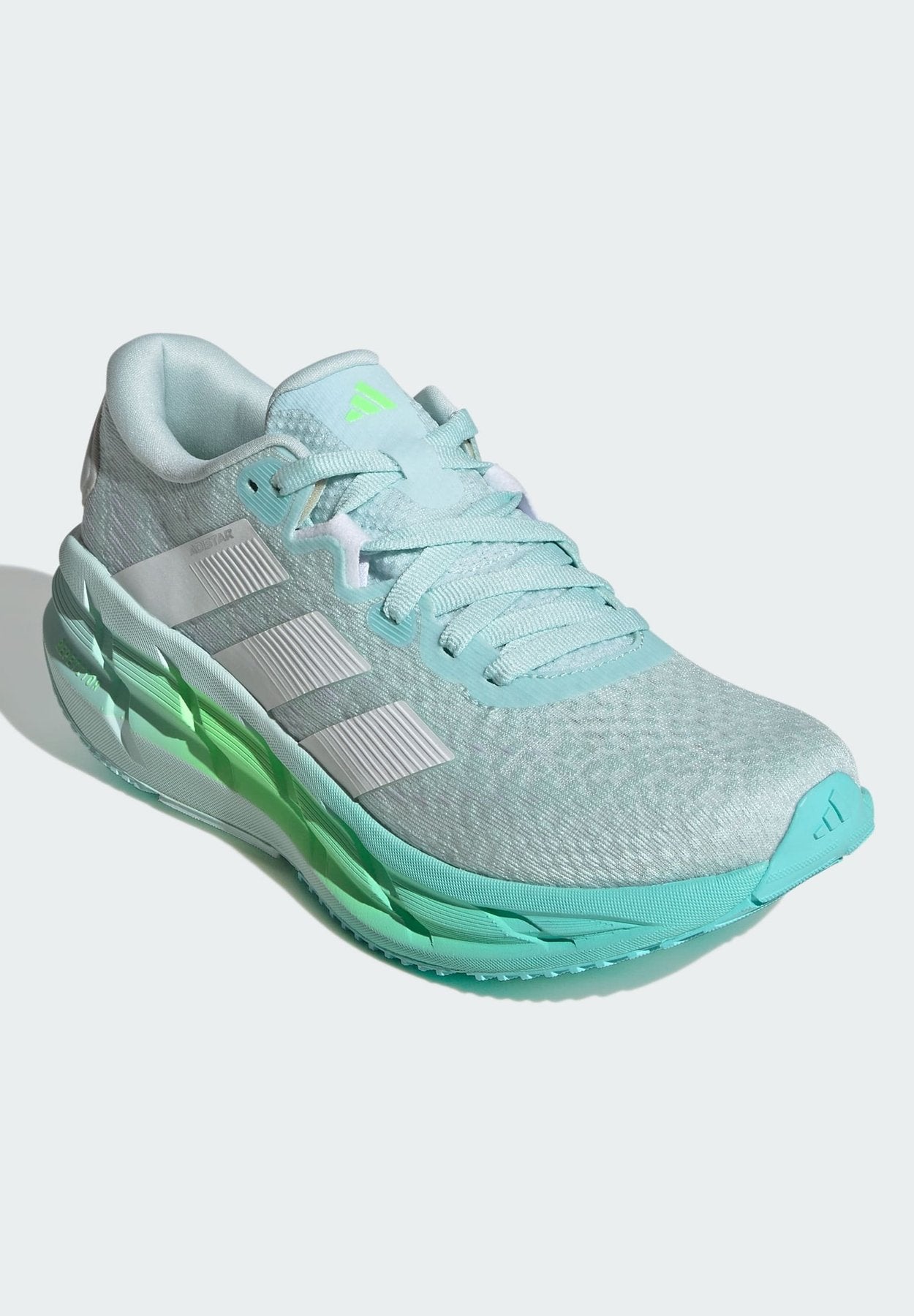 - Obuwie do biegania treningowe